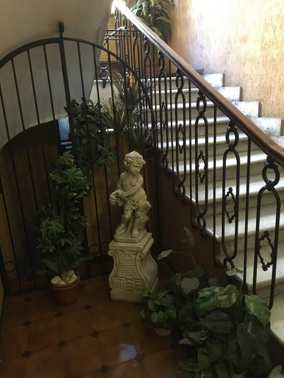 Delightful Apartment 100 Meters From The Colosseum Exteriér fotografie